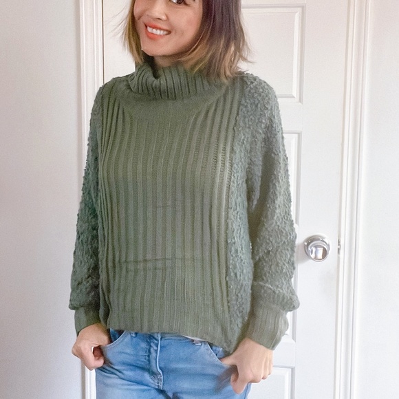 020 Cozy Green Cowl Neck Boucle Knit Sweater Top - Picture 9 of 11